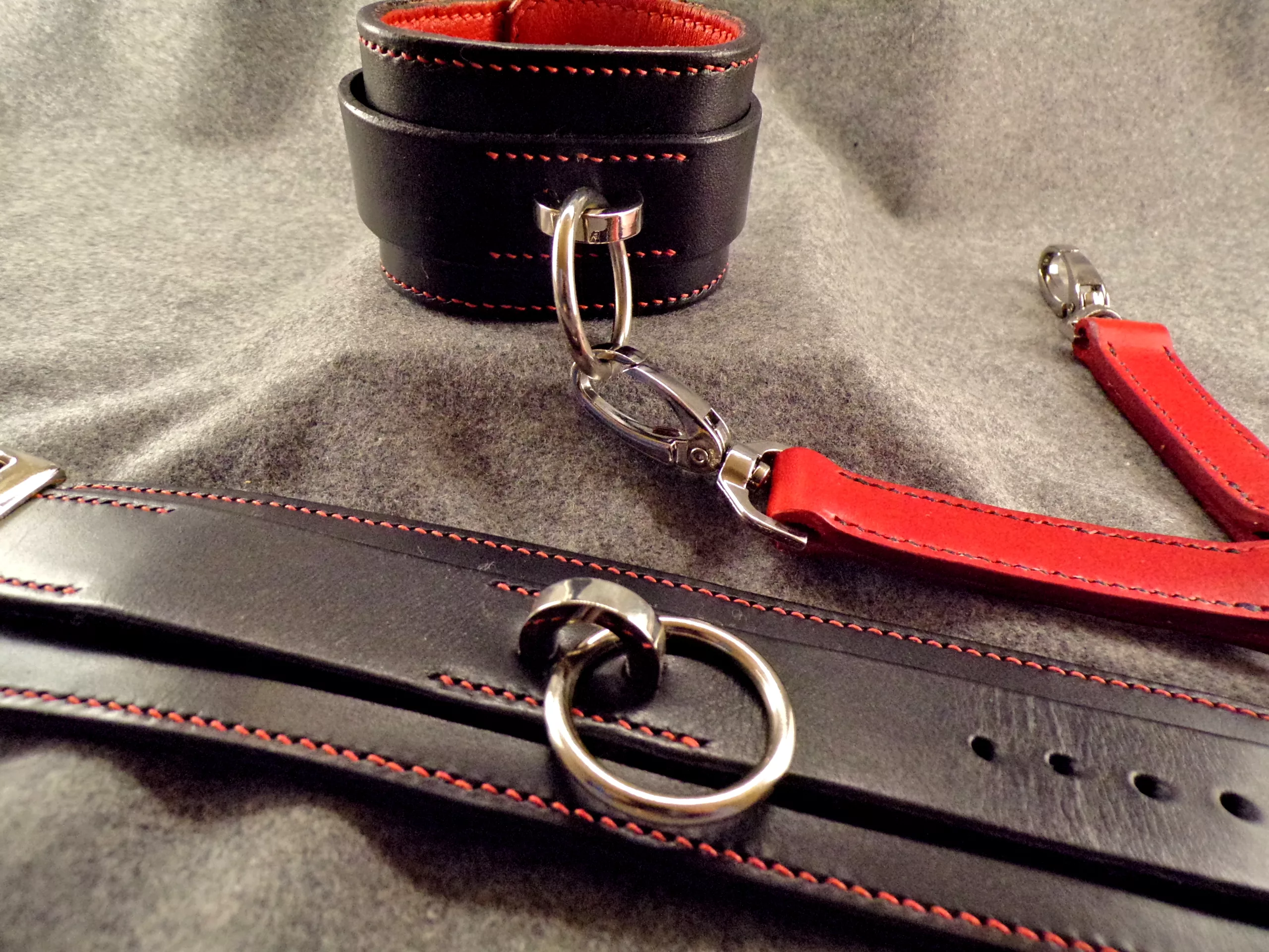 Liens de chevilles / anklecuffs – Image 2