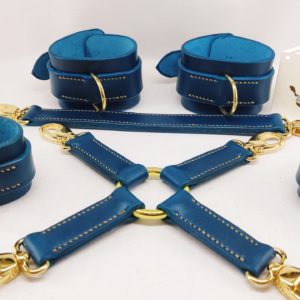 Ensemble Bdsm en cuir bleu / Bdsm cuffs set