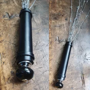 Martinet barbelé "l'Insolent"/ Barbed wire flogger