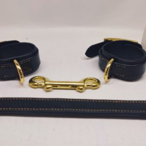 Bdsm handcuffs black and gold / Menottes noires et or