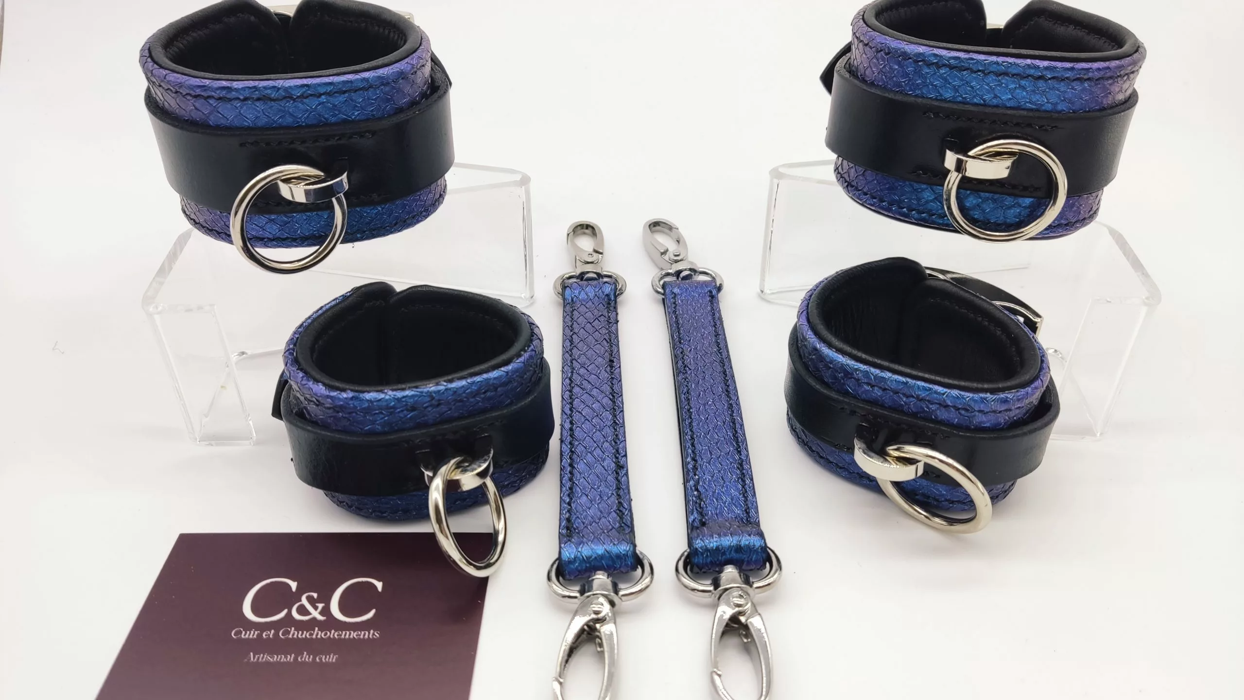 Ensemble menottes/chevilles gamme Thétys / Bdsm cuffs set