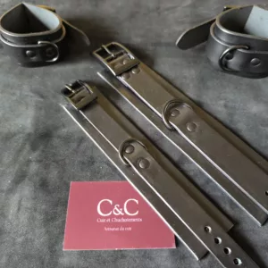 Ensemble menottes et chevilles "black is beautiful"